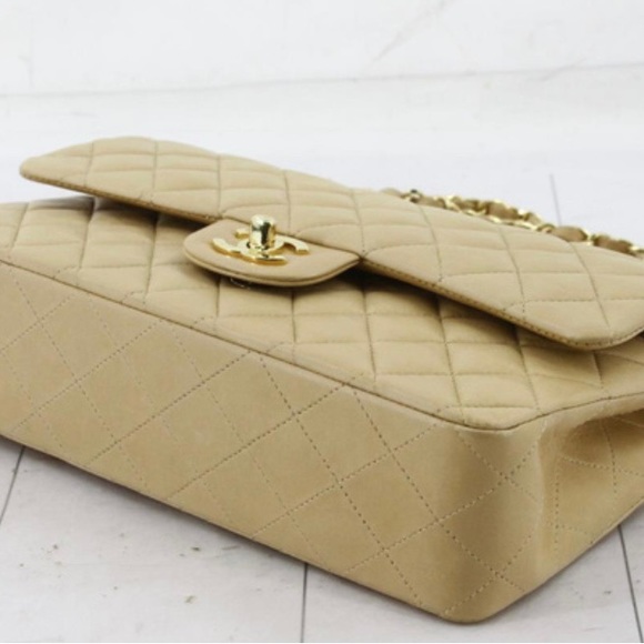 Chanel Classic Double Flap - Picture 2 of 9